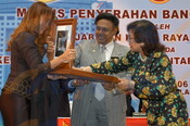 Majlis Penyerahan Bangunan MATRADE oleh JKR Malaysia kepada MITI
