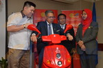 2015_2016_Gambar Dato' Sri Mustapa Mohamed